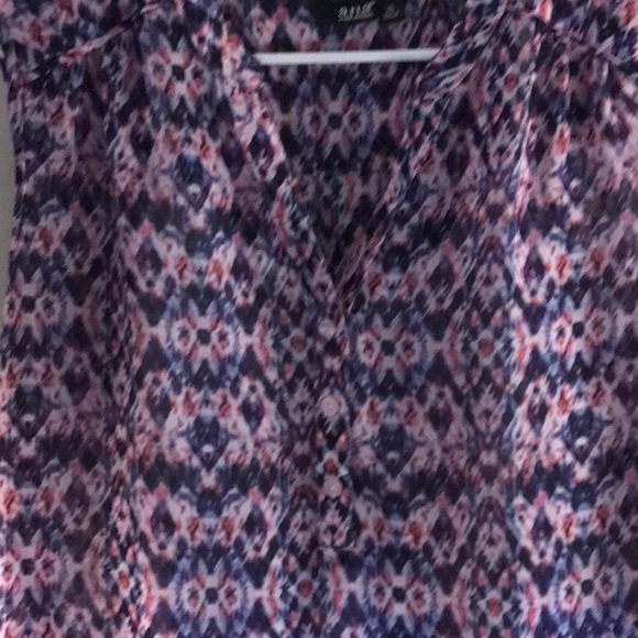 Made by a.n.a. Pretty navy blue and burgundy top. - Picture 7 of 7